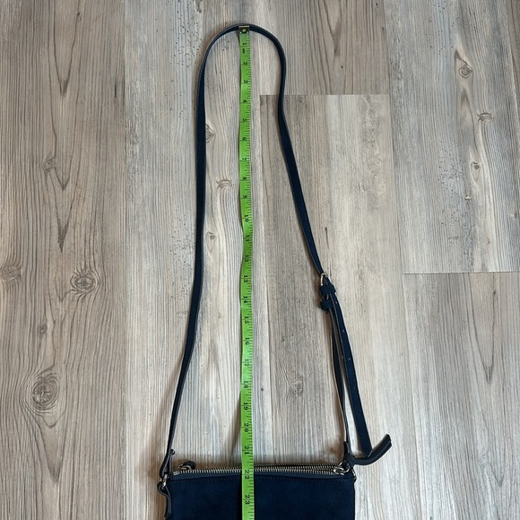 NWOT Old Navy Striped Blue/White Fabric & Blue Faux Suede Crossbody - Picture 11 of 16